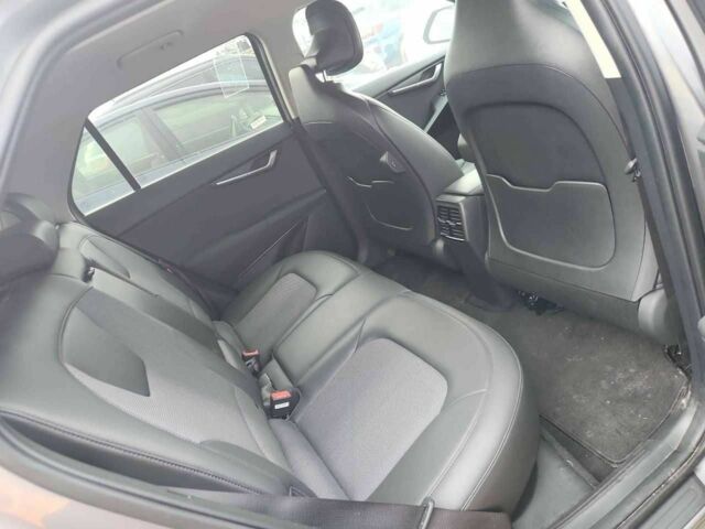 Сірий Кіа Niro, об'ємом двигуна 0 л та пробігом 59 тис. км за 10700 $, фото 9 на Automoto.ua