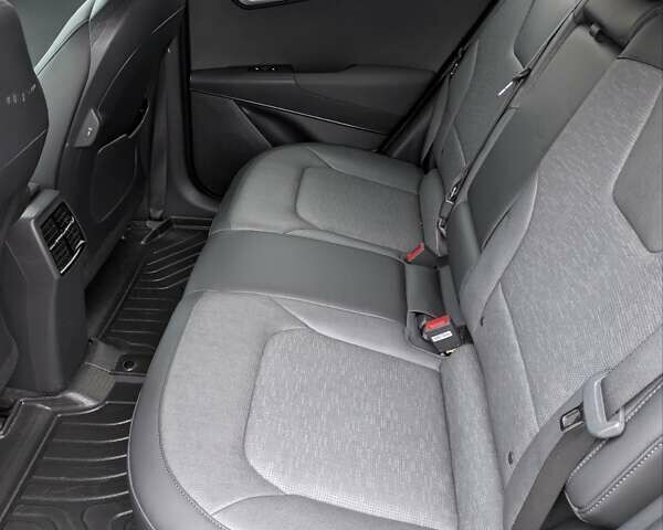 Серый Киа Niro, объемом двигателя 0 л и пробегом 29 тыс. км за 25900 $, фото 5 на Automoto.ua