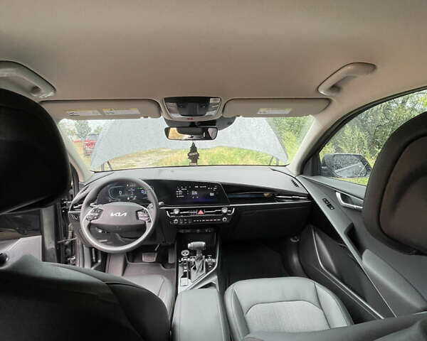 Серый Киа Niro, объемом двигателя 1.58 л и пробегом 6 тыс. км за 25900 $, фото 29 на Automoto.ua