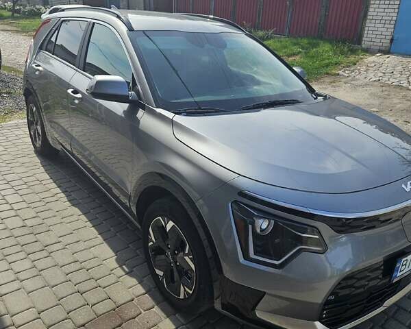 Серый Киа Niro, объемом двигателя 0 л и пробегом 26 тыс. км за 23000 $, фото 6 на Automoto.ua