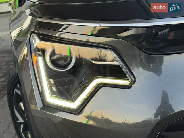 Серый Киа Niro, объемом двигателя 0 л и пробегом 80 тыс. км за 23750 $, фото 47 на Automoto.ua