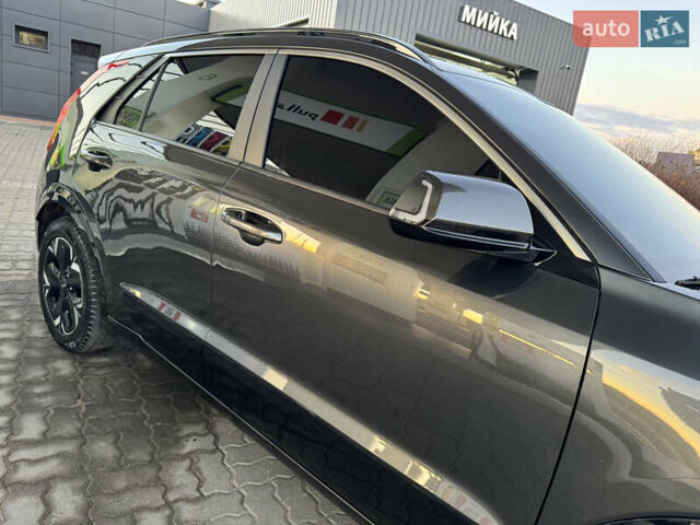 Серый Киа Niro, объемом двигателя 0 л и пробегом 80 тыс. км за 23750 $, фото 42 на Automoto.ua