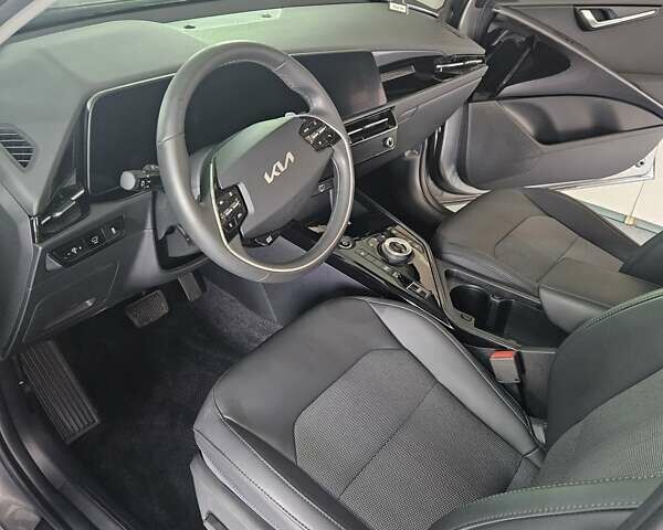Серый Киа Niro, объемом двигателя 0 л и пробегом 26 тыс. км за 23000 $, фото 18 на Automoto.ua