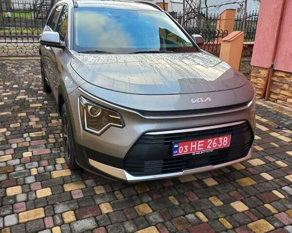 Сірий Кіа Niro, об'ємом двигуна 1.58 л та пробігом 3 тис. км за 27300 $, фото 1 на Automoto.ua