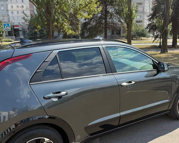 Серый Киа Niro, объемом двигателя 1.58 л и пробегом 6 тыс. км за 30500 $, фото 26 на Automoto.ua