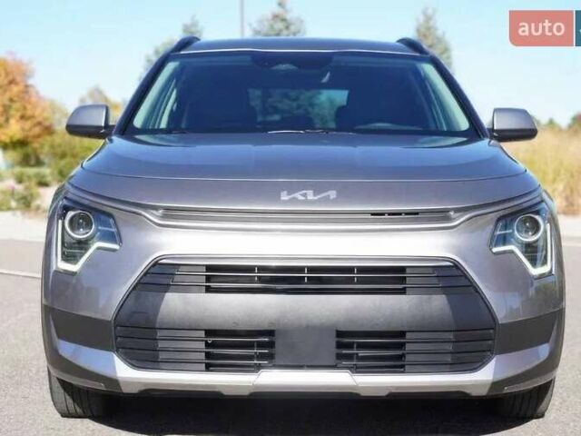 Серый Киа Niro, объемом двигателя 1.58 л и пробегом 9 тыс. км за 23000 $, фото 1 на Automoto.ua