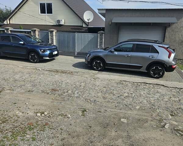 Серый Киа Niro, объемом двигателя 0 л и пробегом 26 тыс. км за 23000 $, фото 29 на Automoto.ua