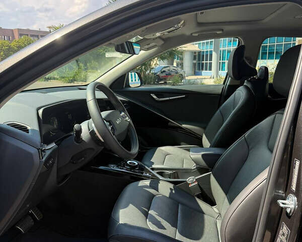 Серый Киа Niro, объемом двигателя 1.58 л и пробегом 6 тыс. км за 30500 $, фото 9 на Automoto.ua