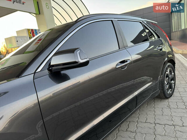 Серый Киа Niro, объемом двигателя 0 л и пробегом 80 тыс. км за 23750 $, фото 28 на Automoto.ua