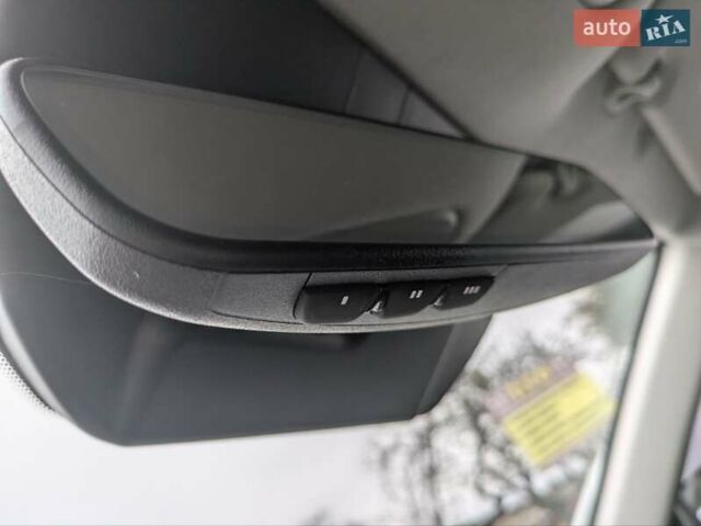 Серый Киа Niro, объемом двигателя 0 л и пробегом 29 тыс. км за 25900 $, фото 23 на Automoto.ua