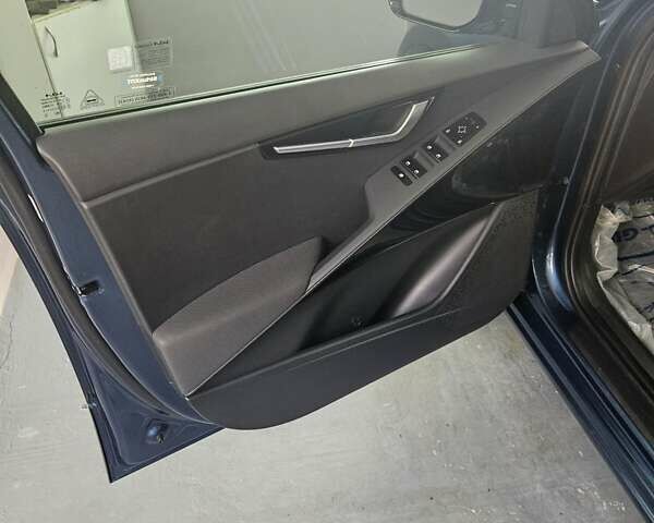 Серый Киа Niro, объемом двигателя 0 л и пробегом 26 тыс. км за 23000 $, фото 13 на Automoto.ua