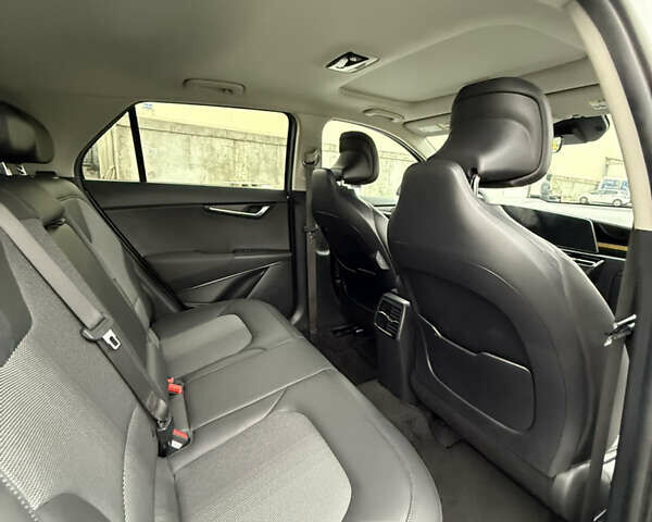 Сірий Кіа Niro, об'ємом двигуна 1.58 л та пробігом 52 тис. км за 23700 $, фото 19 на Automoto.ua
