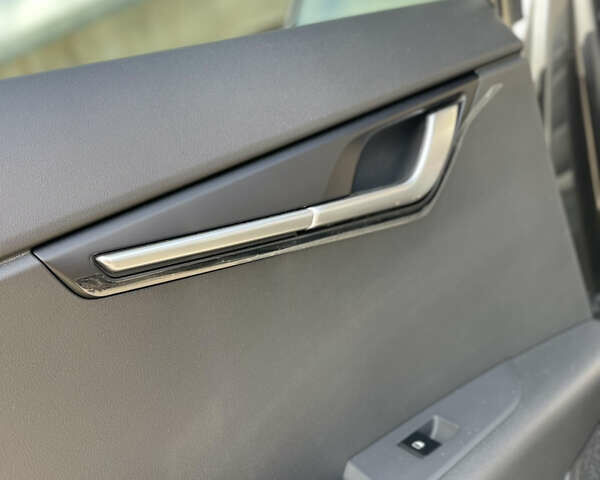 Сірий Кіа Niro, об'ємом двигуна 1.58 л та пробігом 4 тис. км за 23500 $, фото 15 на Automoto.ua