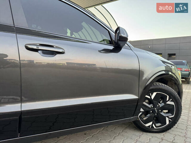 Серый Киа Niro, объемом двигателя 0 л и пробегом 80 тыс. км за 23750 $, фото 15 на Automoto.ua