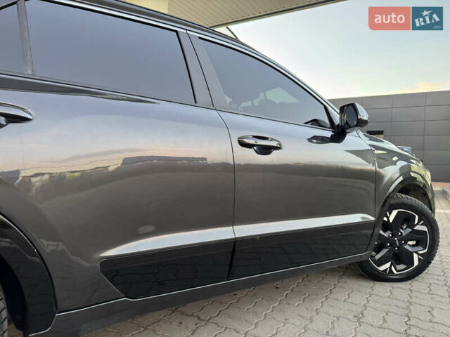 Серый Киа Niro, объемом двигателя 0 л и пробегом 80 тыс. км за 23750 $, фото 25 на Automoto.ua
