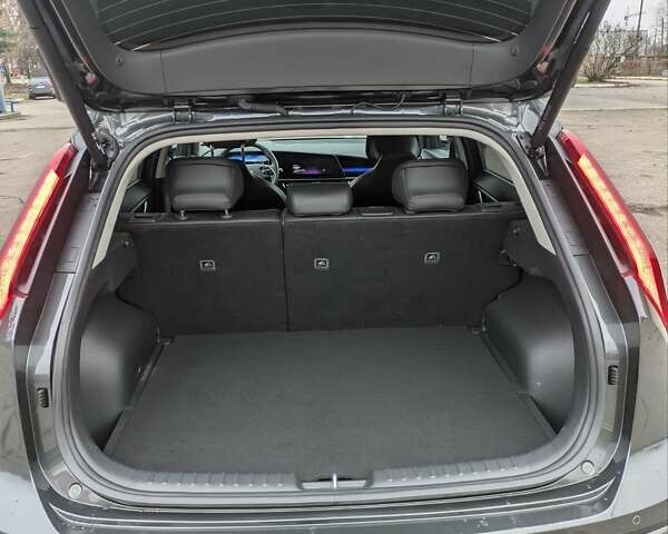 Серый Киа Niro, объемом двигателя 0 л и пробегом 29 тыс. км за 25900 $, фото 7 на Automoto.ua