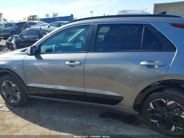 Сірий Кіа Niro, об'ємом двигуна 0 л та пробігом 1 тис. км за 9000 $, фото 12 на Automoto.ua