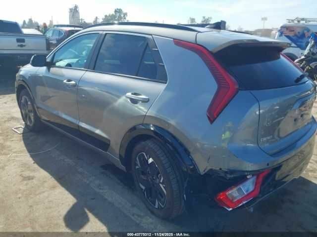 Сірий Кіа Niro, об'ємом двигуна 0 л та пробігом 1 тис. км за 9000 $, фото 2 на Automoto.ua