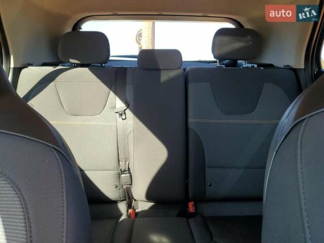 Сірий Кіа Niro, об'ємом двигуна 1.58 л та пробігом 8 тис. км за 8500 $, фото 9 на Automoto.ua