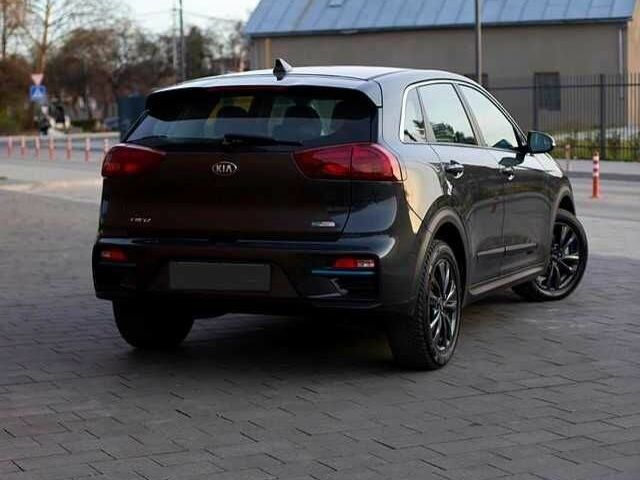 Сірий Кіа Niro, об'ємом двигуна 0 л та пробігом 67 тис. км за 15000 $, фото 2 на Automoto.ua