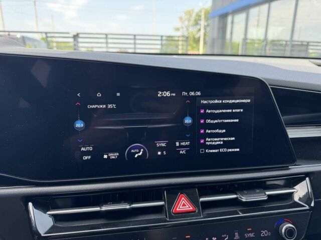 Сірий Кіа Niro, об'ємом двигуна 0 л та пробігом 31 тис. км за 23500 $, фото 22 на Automoto.ua