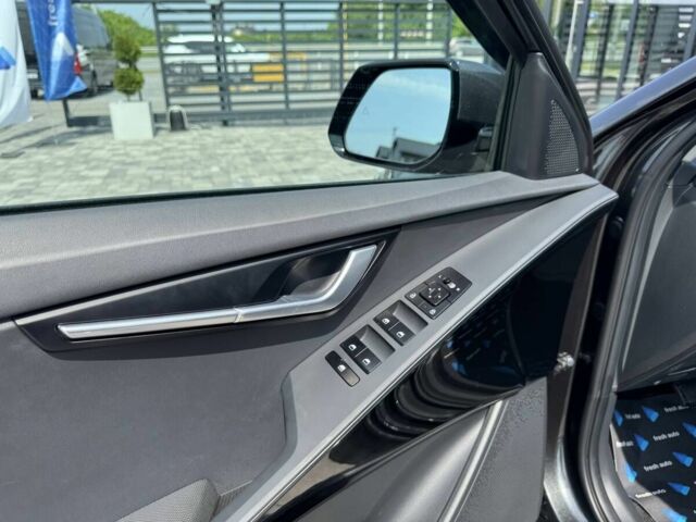Сірий Кіа Niro, об'ємом двигуна 0 л та пробігом 31 тис. км за 23500 $, фото 14 на Automoto.ua