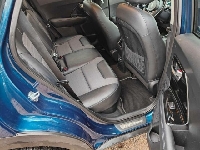 Синий Киа Niro, объемом двигателя 1.6 л и пробегом 120 тыс. км за 11300 $, фото 7 на Automoto.ua