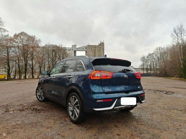 Синий Киа Niro, объемом двигателя 1.6 л и пробегом 120 тыс. км за 11300 $, фото 3 на Automoto.ua