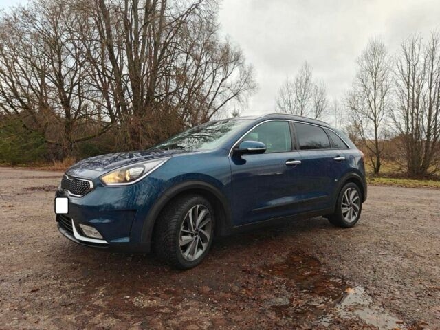 Синий Киа Niro, объемом двигателя 1.6 л и пробегом 120 тыс. км за 11300 $, фото 1 на Automoto.ua