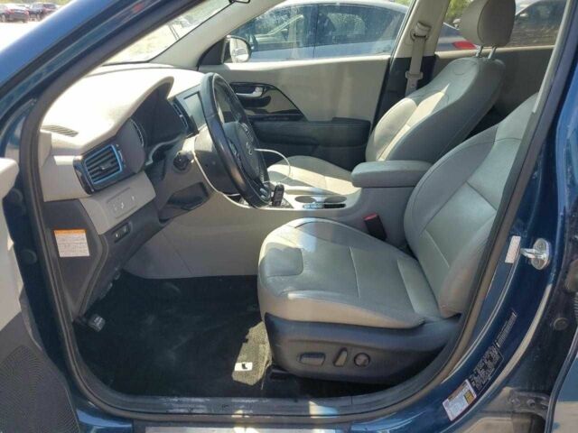 Синий Киа Niro, объемом двигателя 1.6 л и пробегом 170 тыс. км за 2700 $, фото 6 на Automoto.ua