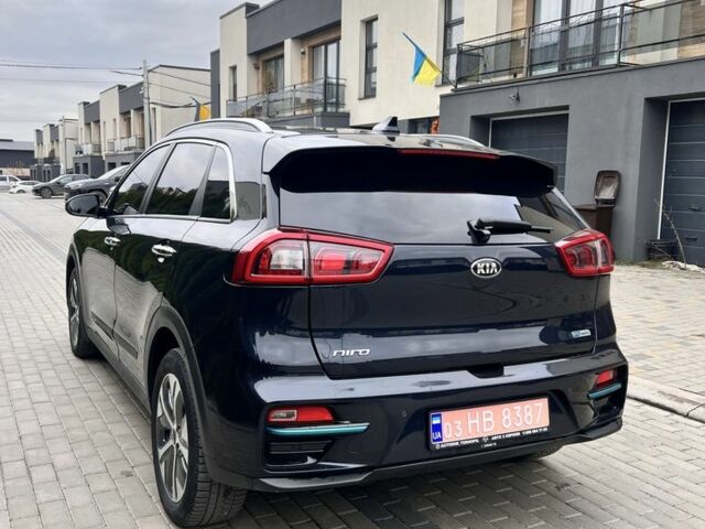 Синий Киа Niro, объемом двигателя 0 л и пробегом 65 тыс. км за 17999 $, фото 3 на Automoto.ua