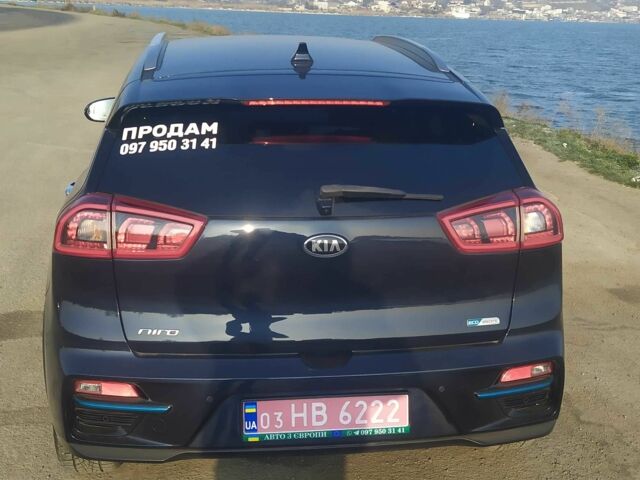 Синий Киа Niro, объемом двигателя 0 л и пробегом 121 тыс. км за 18355 $, фото 3 на Automoto.ua