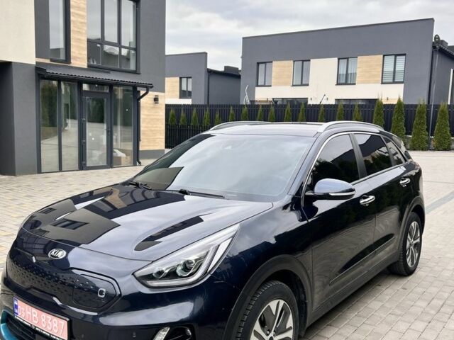 Синий Киа Niro, объемом двигателя 0 л и пробегом 65 тыс. км за 17999 $, фото 4 на Automoto.ua