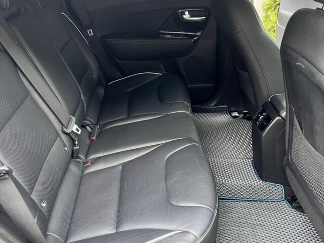 Синий Киа Niro, объемом двигателя 0 л и пробегом 65 тыс. км за 18500 $, фото 10 на Automoto.ua