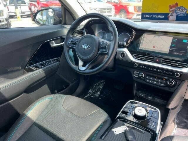 Синий Киа Niro, объемом двигателя 0 л и пробегом 74 тыс. км за 10000 $, фото 7 на Automoto.ua