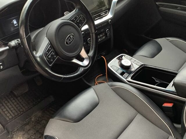 Синий Киа Niro, объемом двигателя 0 л и пробегом 90 тыс. км за 21499 $, фото 6 на Automoto.ua