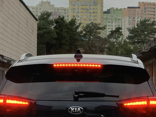 Синий Киа Niro, объемом двигателя 0 л и пробегом 90 тыс. км за 21499 $, фото 10 на Automoto.ua