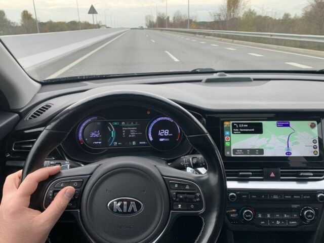 Синий Киа Niro, объемом двигателя 0 л и пробегом 90 тыс. км за 21499 $, фото 5 на Automoto.ua