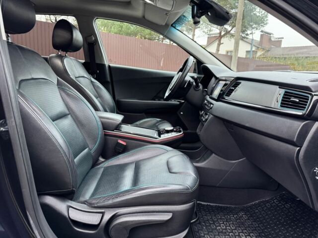 Синий Киа Niro, объемом двигателя 0 л и пробегом 172 тыс. км за 16999 $, фото 11 на Automoto.ua