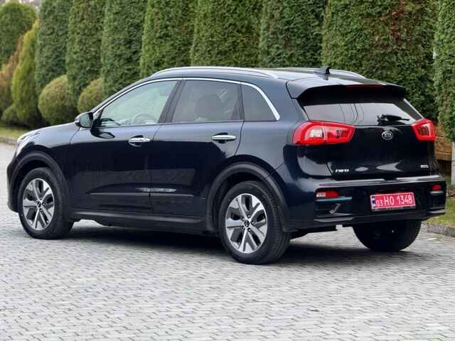 Синий Киа Niro, объемом двигателя 0 л и пробегом 172 тыс. км за 16999 $, фото 3 на Automoto.ua
