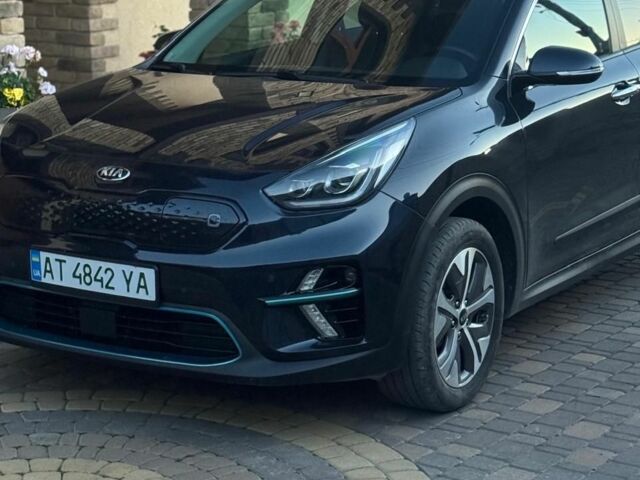 Киа Niro 2019 в Сторожинце на Automoto.ua Синий Киа Niro, объемом двигателя 0 л и пробегом 128 тыс. км за 20000 $, фото 3 на Automoto.ua