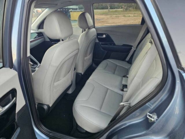 Синій Кіа Niro, об'ємом двигуна 1.6 л та пробігом 33 тис. км за 8700 $, фото 10 на Automoto.ua