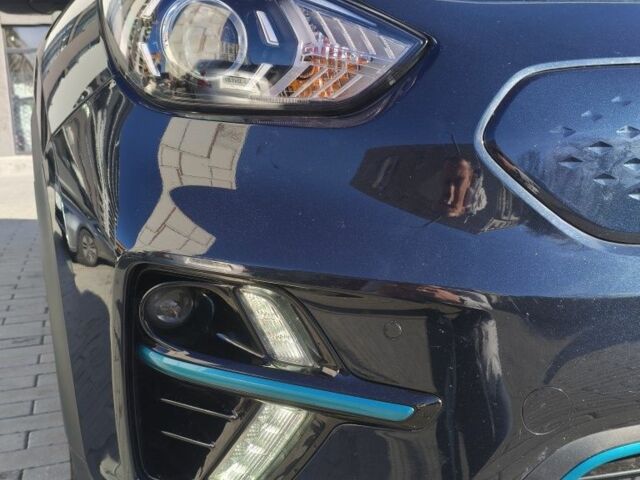Синій Кіа Niro, об'ємом двигуна 0 л та пробігом 100 тис. км за 19300 $, фото 18 на Automoto.ua