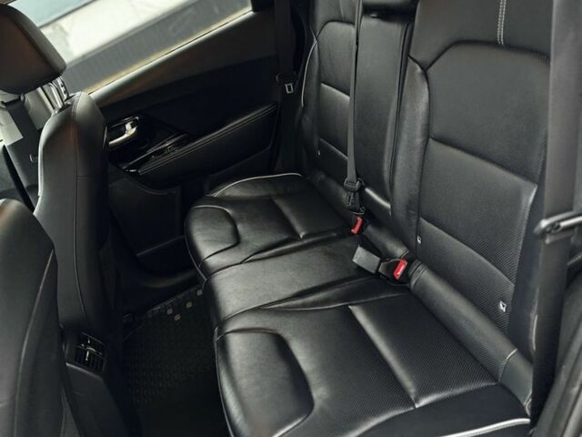 Синий Киа Niro, объемом двигателя 0 л и пробегом 93 тыс. км за 19999 $, фото 3 на Automoto.ua