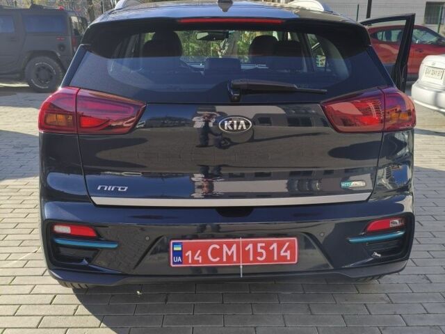 Синій Кіа Niro, об'ємом двигуна 0 л та пробігом 100 тис. км за 19300 $, фото 3 на Automoto.ua