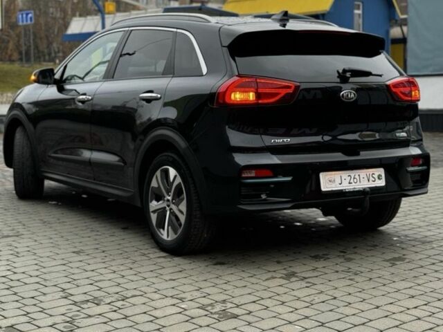 Синий Киа Niro, объемом двигателя 0 л и пробегом 93 тыс. км за 19999 $, фото 1 на Automoto.ua