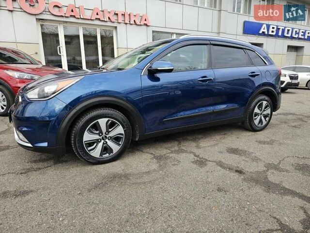 Синий Киа Niro, объемом двигателя 1.58 л и пробегом 179 тыс. км за 14400 $, фото 6 на Automoto.ua