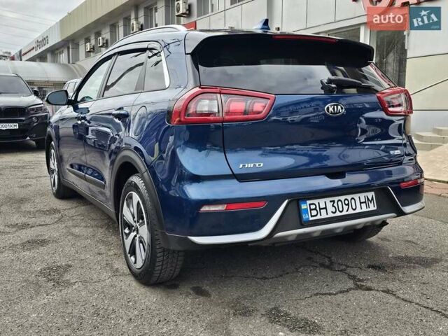 Синий Киа Niro, объемом двигателя 1.58 л и пробегом 179 тыс. км за 14400 $, фото 9 на Automoto.ua