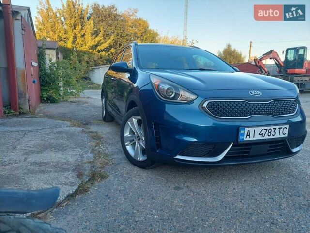 Синий Киа Niro, объемом двигателя 1.58 л и пробегом 160 тыс. км за 14200 $, фото 5 на Automoto.ua