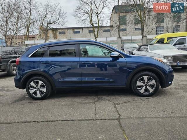 Синий Киа Niro, объемом двигателя 1.58 л и пробегом 179 тыс. км за 14400 $, фото 5 на Automoto.ua